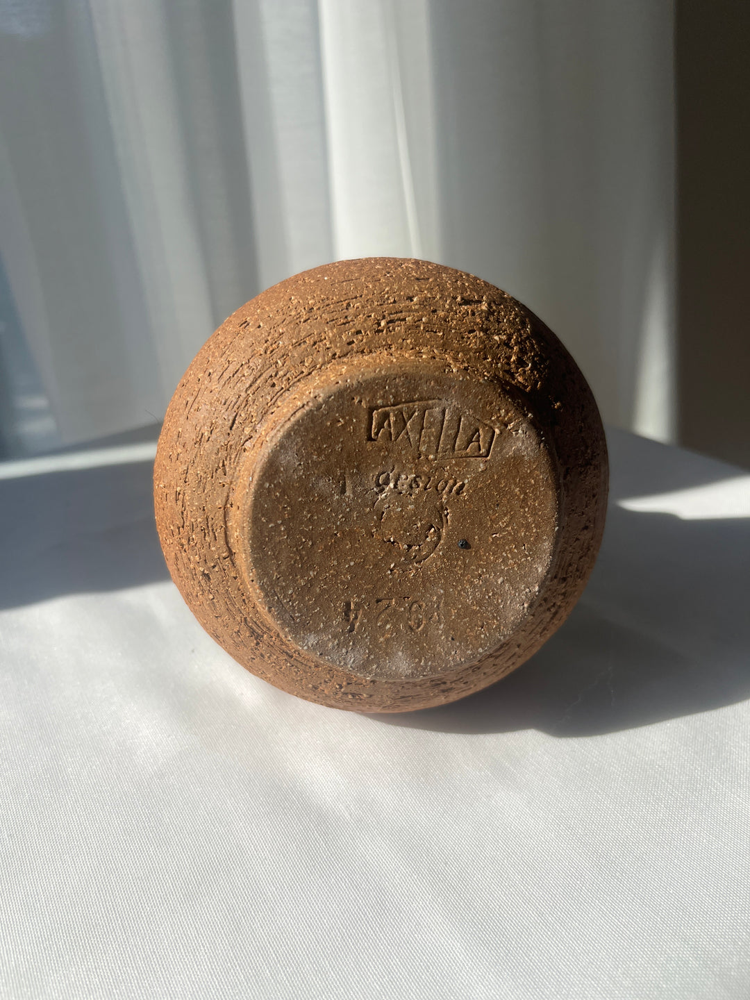 Axell ceramic vase