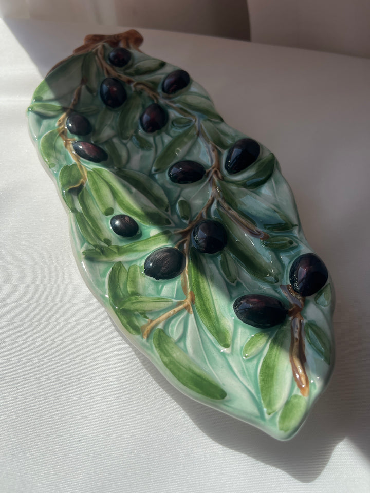 Oliven fad made in Italy
