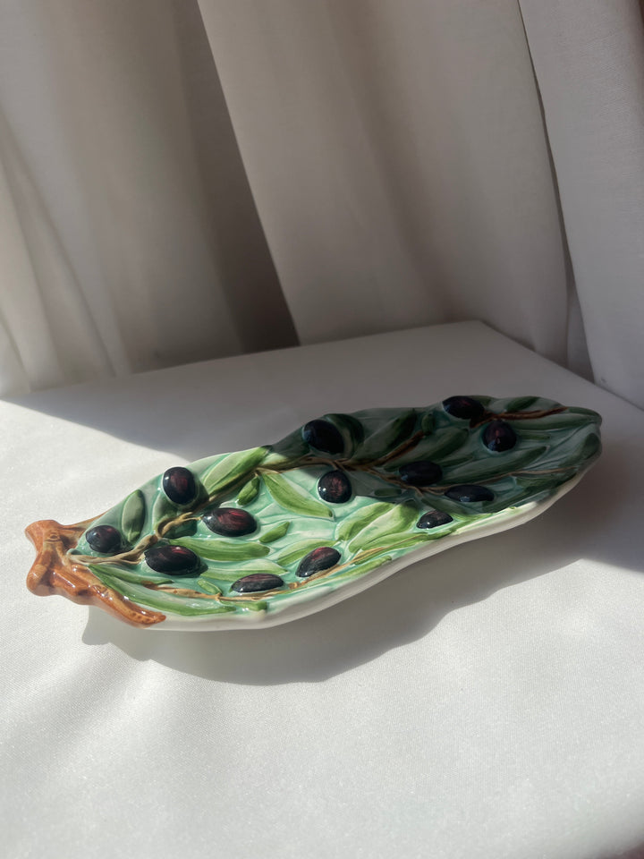 Oliven fad made in Italy