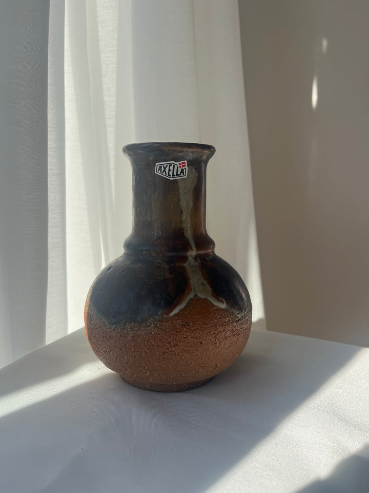 Axell ceramic vase