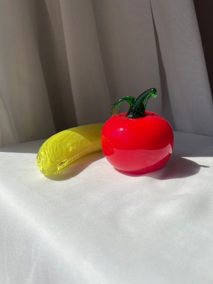Dekorative frugtfigur i glas