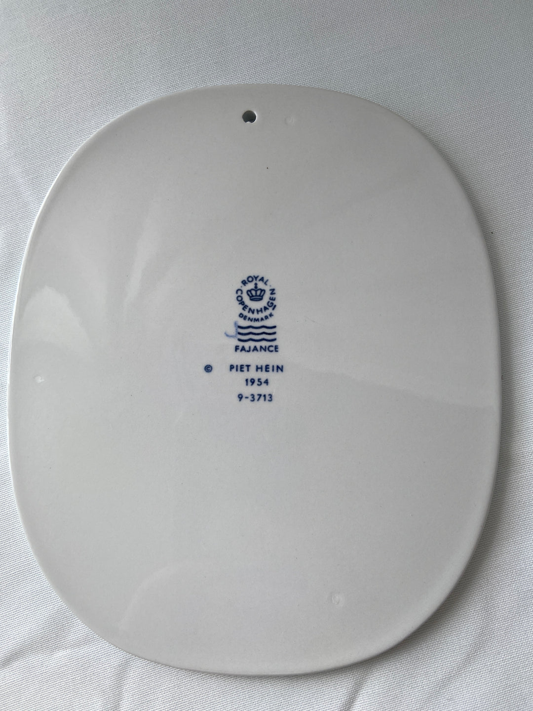 Piet hein Platter, ‘Bekymring trækker en negativ rente……..’ Royal Copenhagen