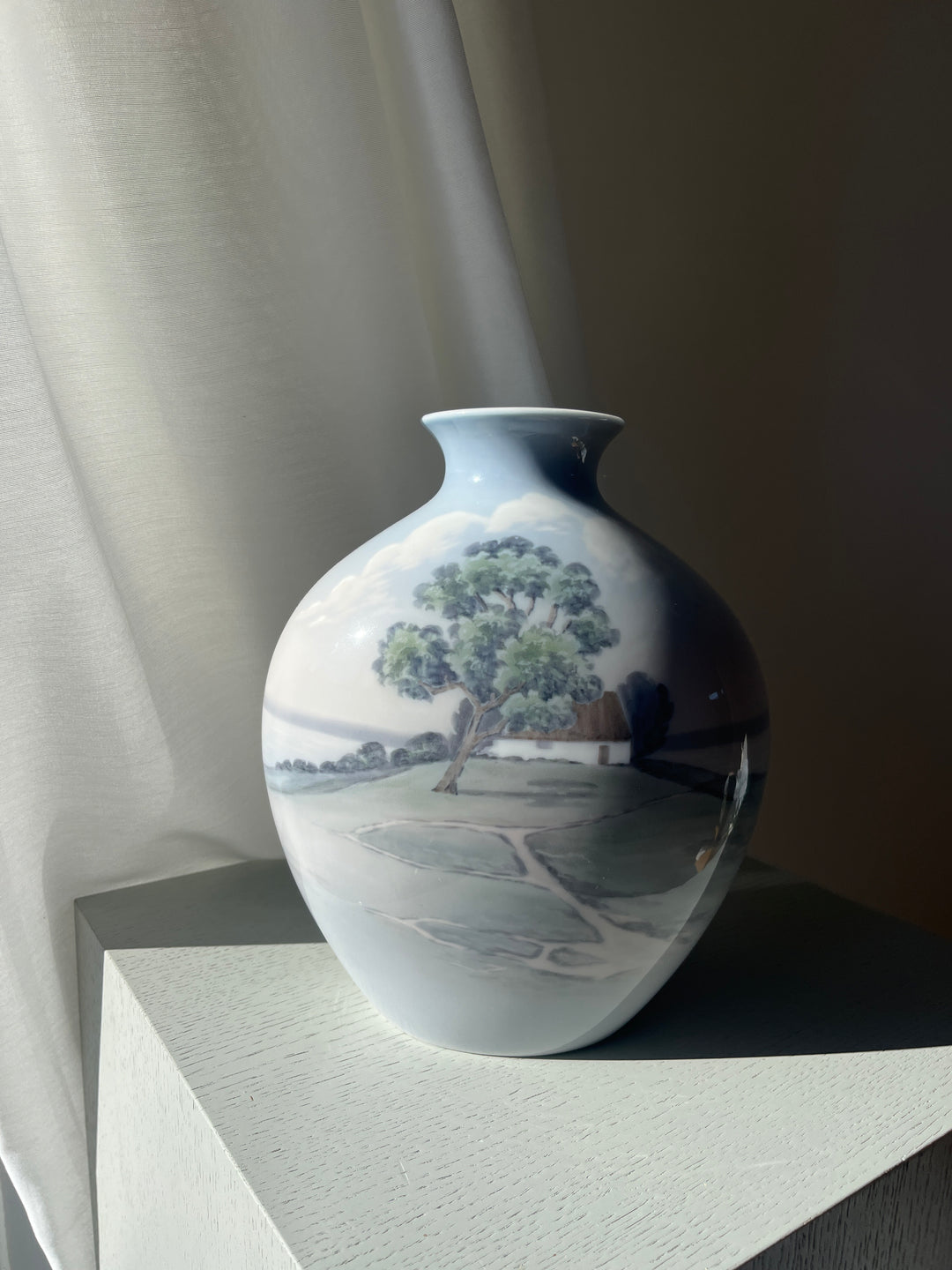 Bing og Grøndahl vase model 8788/506