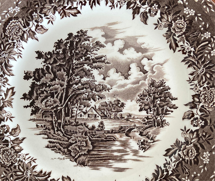 Staffordshire,England- “Country Style’