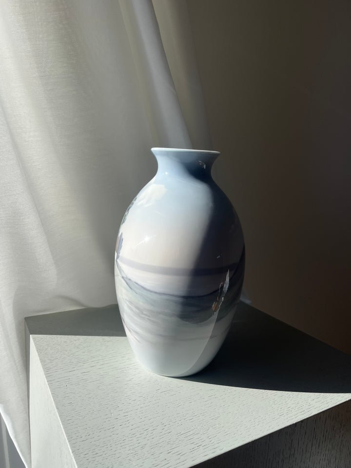 Bing og Grøndahl vase model 8788/506