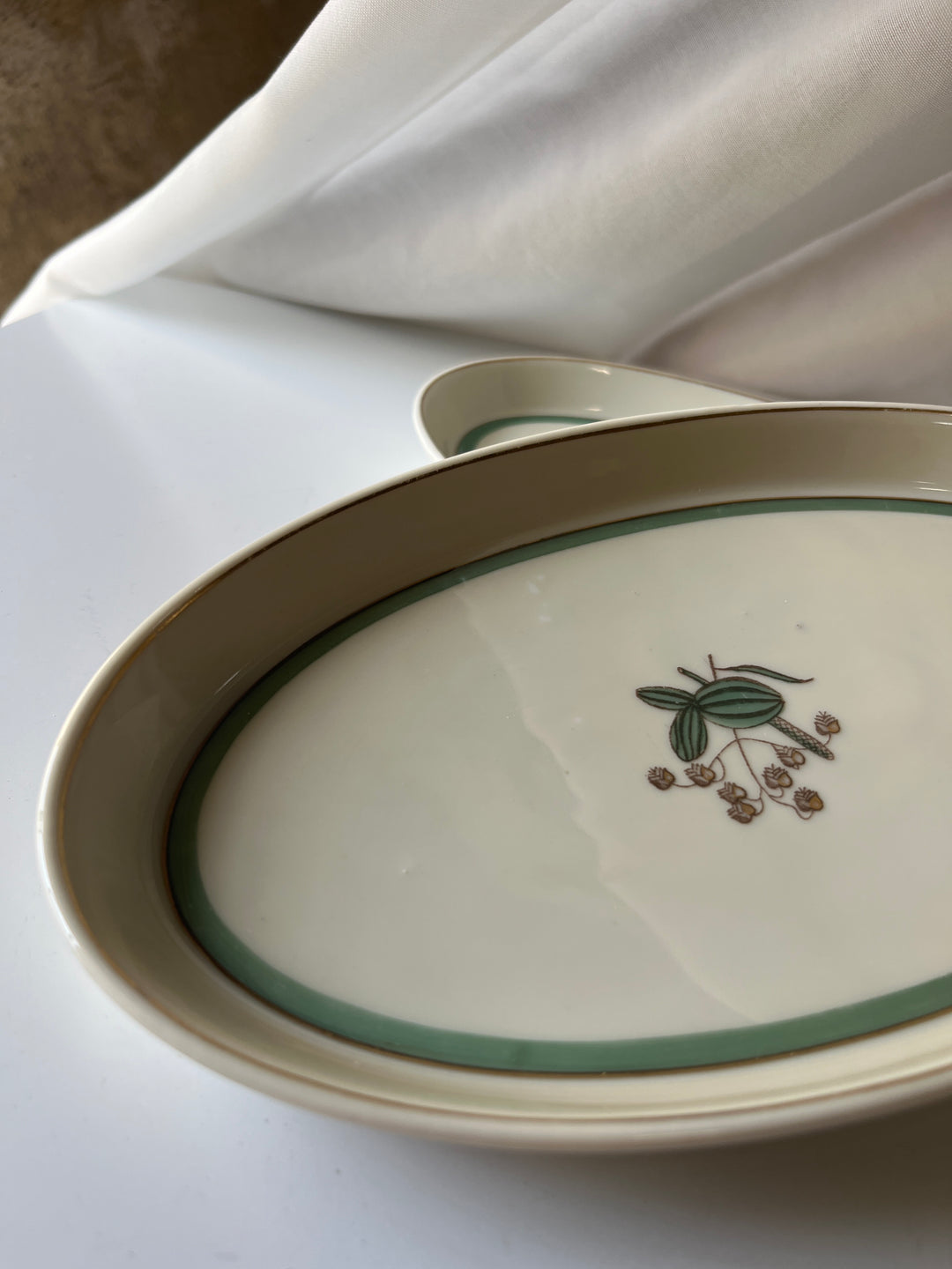 Royal Copenhagen ‘Hjertegræs’ fade 2 stk
