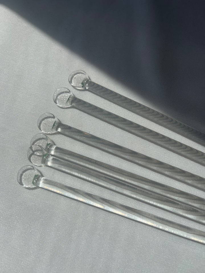 Stirring sticks/Drinks glass