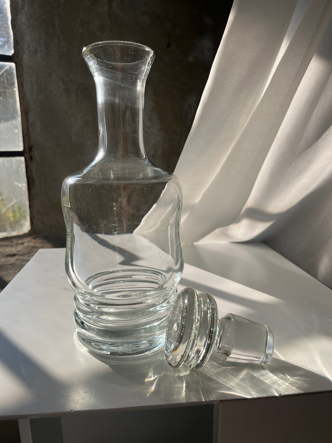 Mouth-blown carafe with grooved bottom🩷