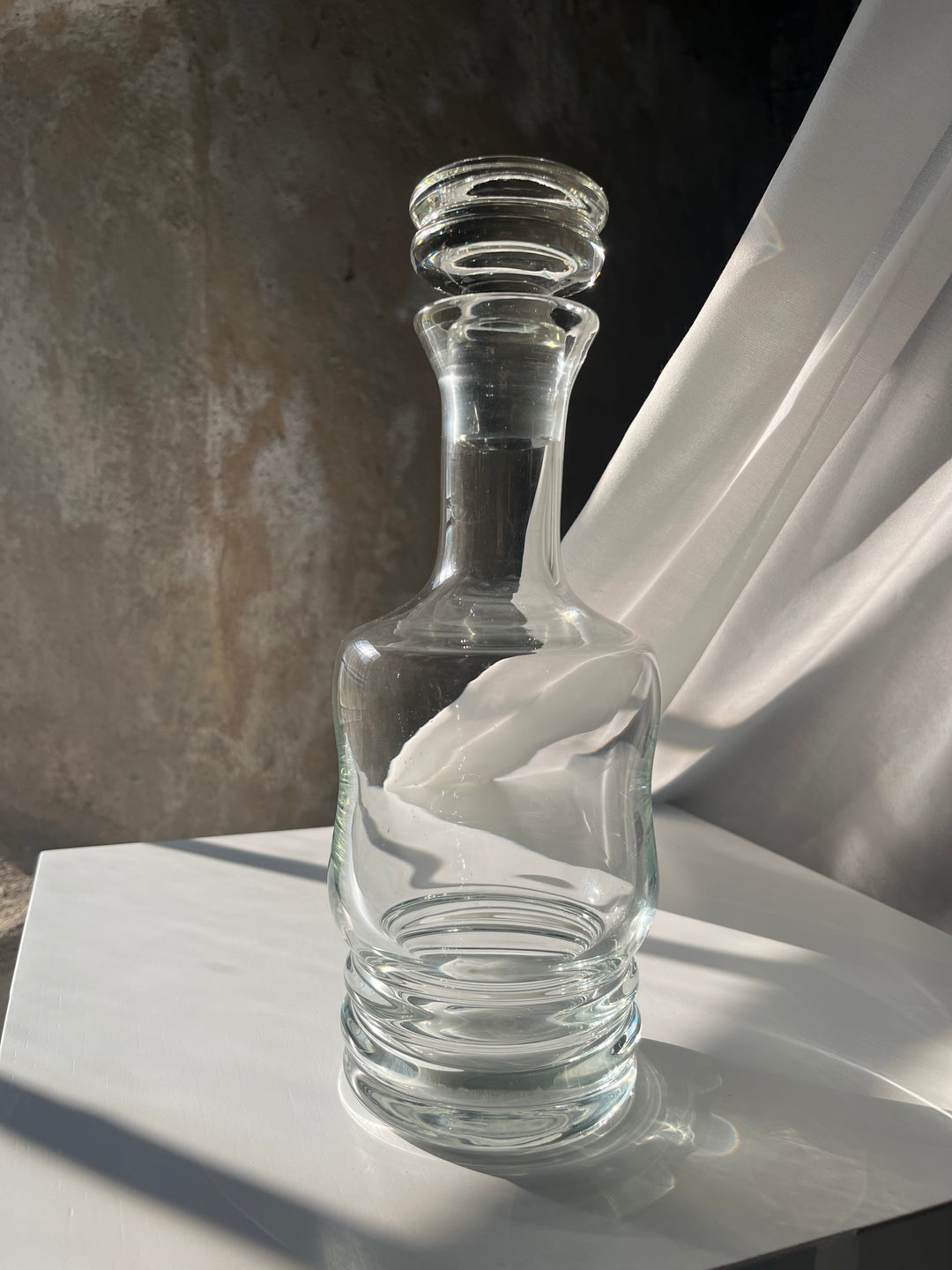 Mouth-blown carafe with grooved bottom🩷