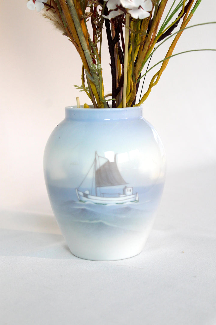 Lyngby - Porcelain vase with fishing boat