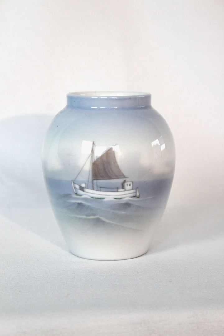 Lyngby - Porcelain vase with fishing boat