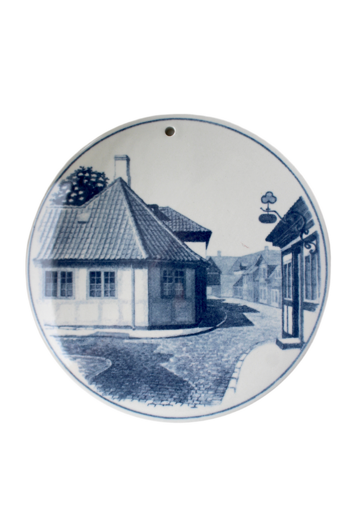 Royal Copenhagen - Plates with Danish motifs