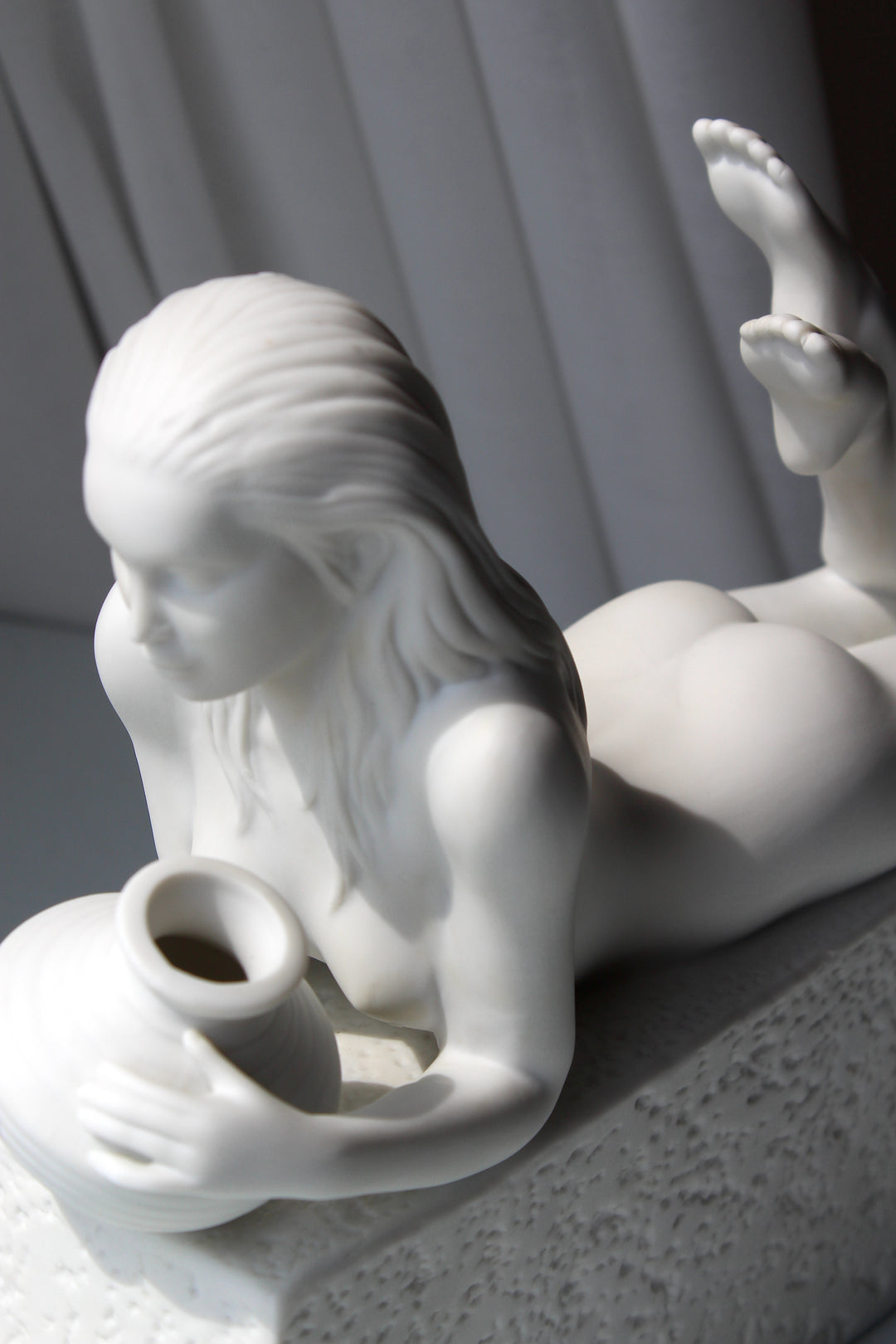 (P)Royal Copenhagen - Zodiac figure, Aquarius