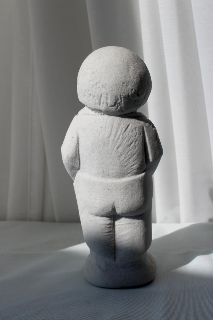 Marbell - Boy sculpture